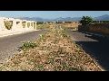 LIVRAMENTO: CANTEIRO CENTRAL DA RUA JOSÉ MARIA TANAJURA PRECISA DE LIMPEZA PÚBLICA E PAISAGISMO