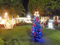 LIVRAMENTO: PRAÇA DOM HÉLIO PASCOAL RECEBE ILUMINAÇÃO DE NATAL