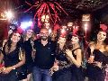 RIO DE CONTAS: BAILE VERMELHO E PRETO ANIMOU A SEXTA DE CARNAVAL