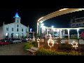LIVRAMENTO: ILUMINAÇÃO DE NATAL DA PRAÇA DOM HÉLIO PASCOAL ATRAI VISITANTES