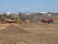 LIVRAMENTO: PREFEITURA REALIZA SERVIÇOS DE TERRAPLANAGEM NA AVENIDA DR. NELSON LEAL