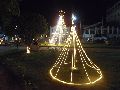 LIVRAMENTO: PRAÇA DOM HÉLIO PASCOAL RECEBE ILUMINAÇÃO DE NATAL
