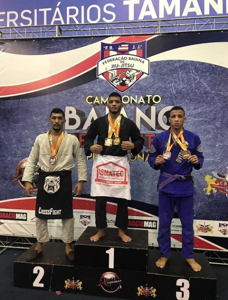 JIU-JITSU: ATLETAS DE LIVRAMENTO CONQUISTAM MEDALHAS NA 4ª ETAPA DO BAIANO FBJJ
