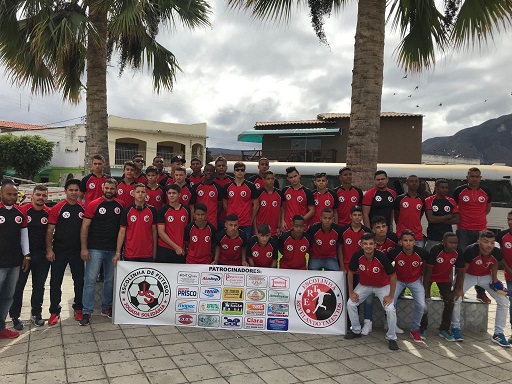 LIVRAMENTO: DELEGAÇÃO DAS ESCOLINHAS REVELANDO TALENTOS E JOGADA SOLIDÁRIA VIAJARAM PARA PARTICIPAR DA 1ª COPA INTERNACIONAL DE FUTEBOL