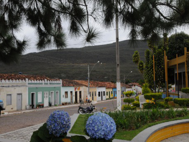 Piatã comemora 144 anos de Emancipação Política homenageando ex-prefeitos