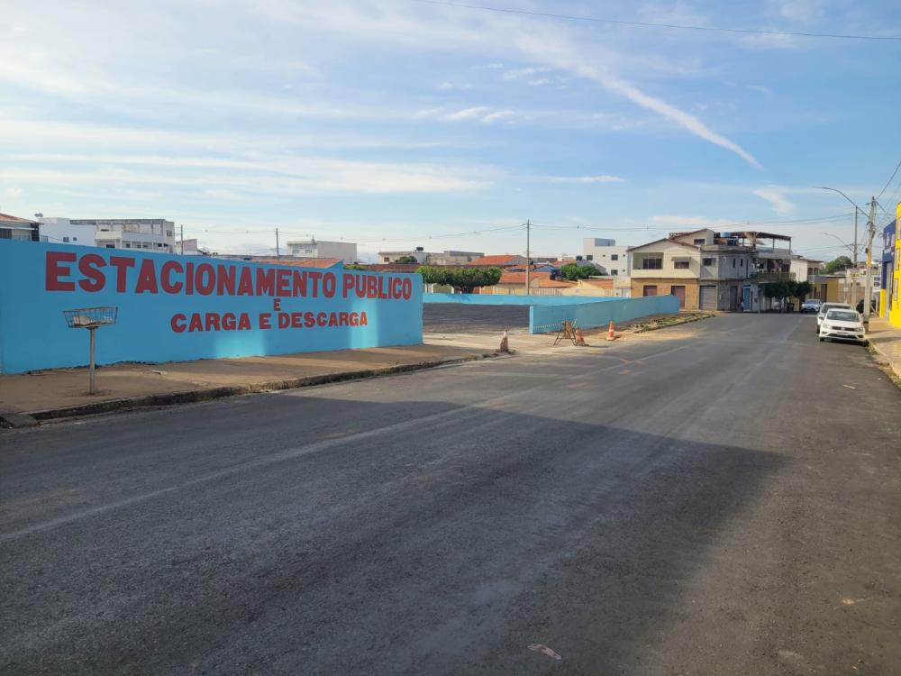 LIVRAMENTO: Prefeitura reabre Estacionamento Público após realizar diversas melhorias
