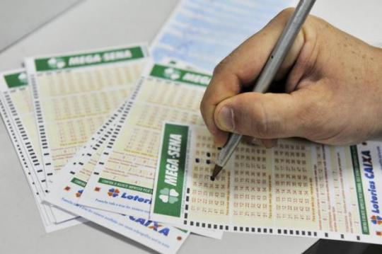 Mega-Sena acumula e pode pagar até R$ 90 milhões