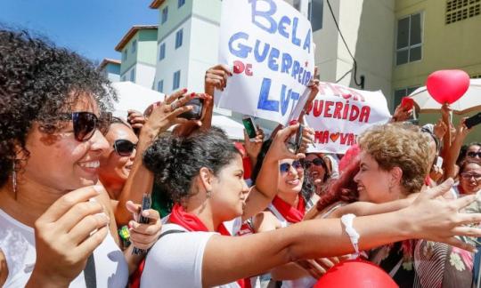 Dilma volta a defender que processo contra ela é 'golpe' e critica proposta de Temer para a área social