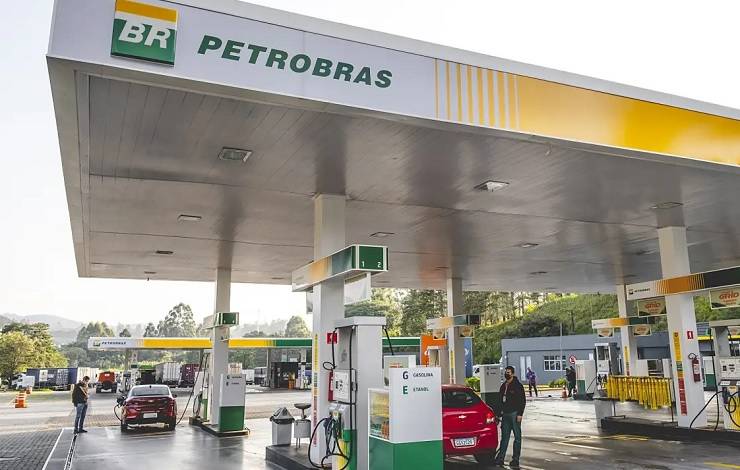 Petrobras anuncia nova política de preço para combustíveis e fim da paridade internacional