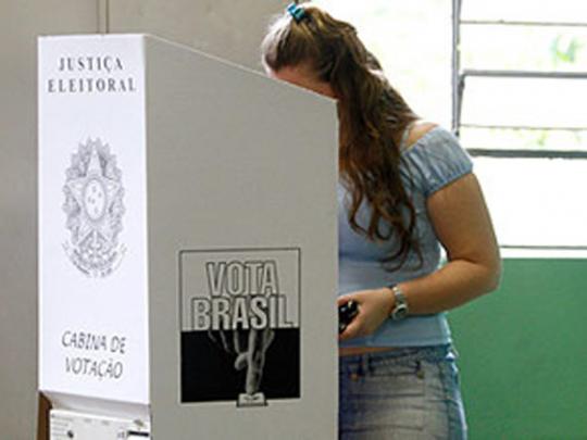 Voto jovem representa 27% do eleitorado e pode decidir pleito, diz TSE
