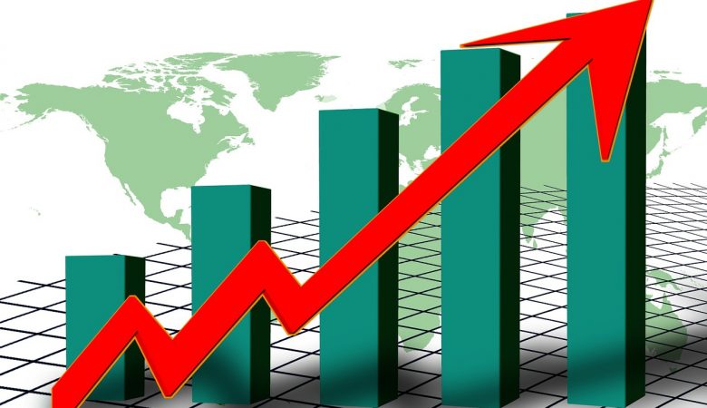 Inflação no Brasil deve fechar ano maior que a de 83% dos países