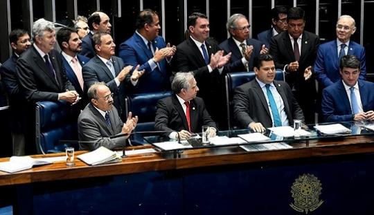 Senado aprova texto-base da reforma da Previdência em 2º turno