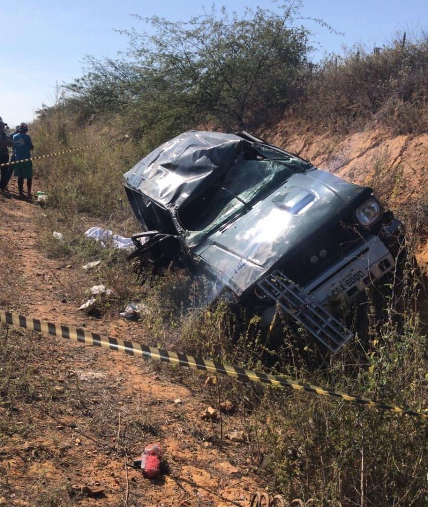 Registrado acidente de trânsito com vítimas na BA-156 na cidade de Botuporã