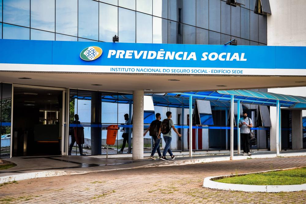 Aposentados do INSS terão reajuste de 5,93% e teto vai para R$ 7.507,49