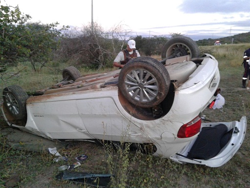 BA-262: ANIMAL NA PISTA PROVOCA ACIDENTE COM CINCO LIVRAMENTENSES 