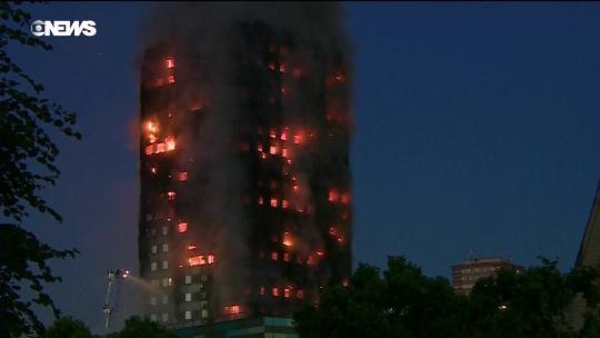 Pelo menos 30 pessoas ficam feridas em incêndio de Londres