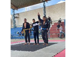Jiu-Jitsu: Atletas da Academia Escola da Luta do sensei Hiago George conquistam medalhas em Vitória da Conquista