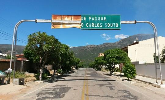 BA-148: TRECHO LIVRAMENTO/RIO DE CONTAS ENCONTRA-SE EM PÉSSIMAS CONDIÇÕES DE USO E CONSERVAÇÃO