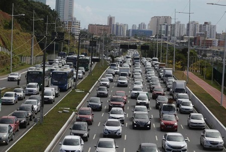 Motoristas podem ter desconto de até 30% no valor do IPVA
