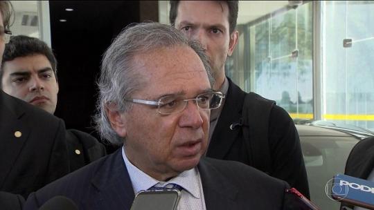 Governo estuda liberar dinheiro do FGTS para estimular economia