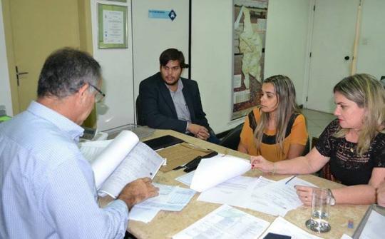 Livramento: Deputada Ivana Bastos e o grupo de oposição buscam soluções para o problema no abastecimento de água na sede do Distrito de Iguatemi