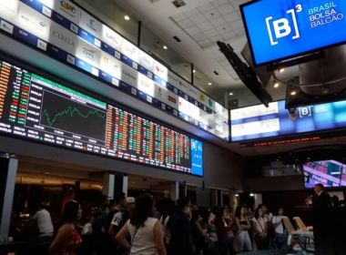 Petróleo recua a menos de US$ 100; commodities puxam a Bolsa para baixo