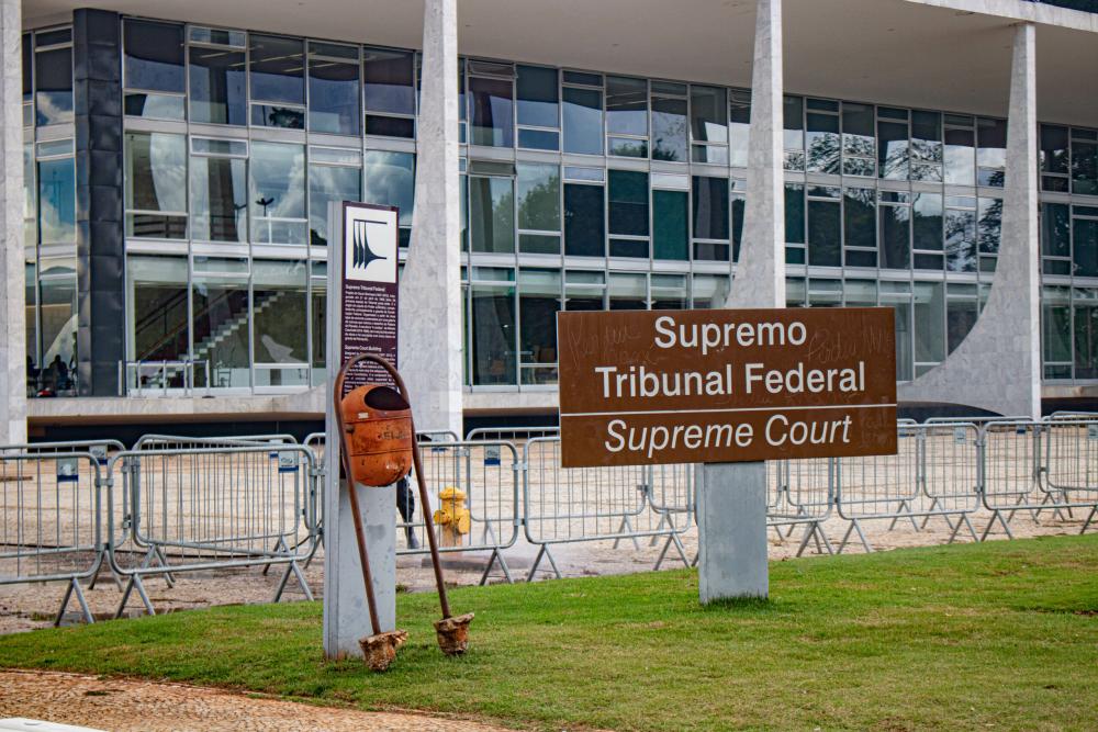 STF decide que juiz pode apreender CNH e passaporte para cumprimento de ordem judicial
