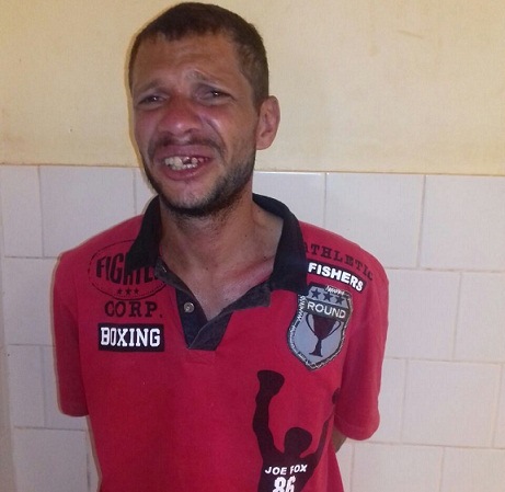 LIVRAMENTO: HOMEM FURTA OBJETOS NA LOJA DA TIM