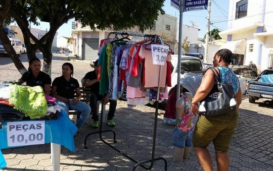 APA - ASSOCIAÇÃO PROTETORA DOS ANIMAIS REALIZA BRECHÓ NESTE SÁBADO (23)