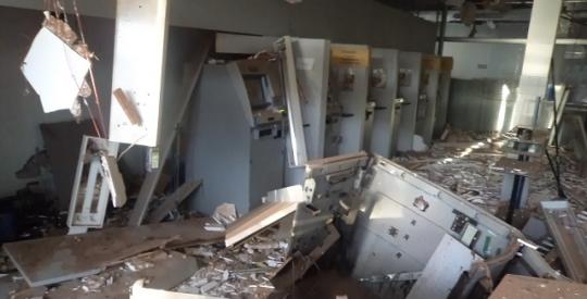 Explosões de banco, o governo está perdendo