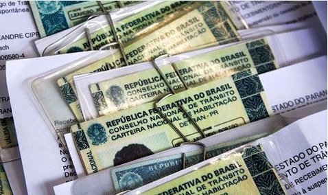 Detran-BA vai apurar desvios de mais de 10 mil licenciamentos ‘em branco’