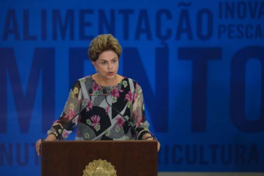Presidente Dilma deve ser afastada na quarta; Senado aceita processo de impedimento