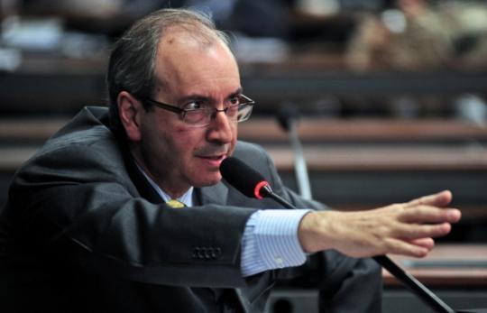 Com manobra ‘cunhada’ em regimento, Câmara aprova redução da maioridade penal