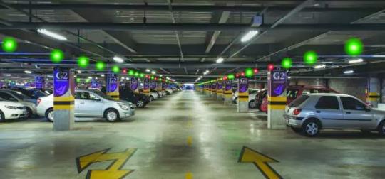 Estacionamentos de shoppings: TAC deixa tolerância de 30 min e Transalvador de fiscal