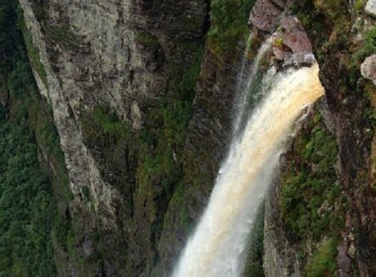 Trading: Cachoeira baiana entre as cinco mais altas do Brasil