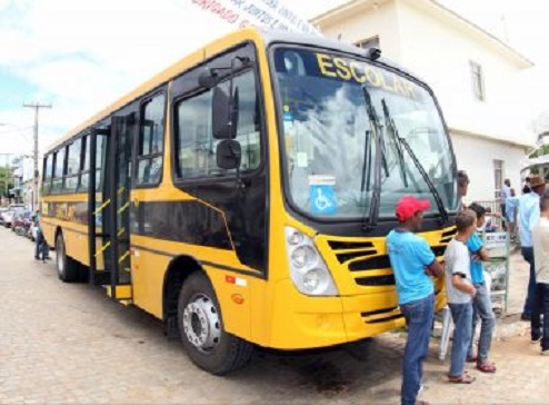 Dom Basílio: Ex-vereador que usou ônibus escolar em casamento de filha terá de pagar custo