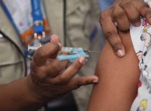Estudo aponta que pandemia pode ser controlada com 75% de vacinados