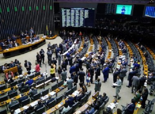 Câmara aprova em 1º turno texto-base do Fundeb com 23% de participação da União