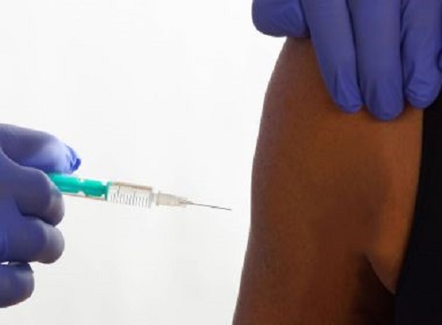 Governo dá aval para compra de vacinas contra Covid-19 por empresas privadas
