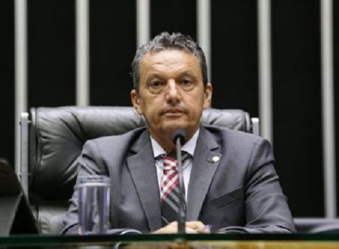 PSD pode perder cadeira na Câmara caso deputado Charles seja cassado; entenda