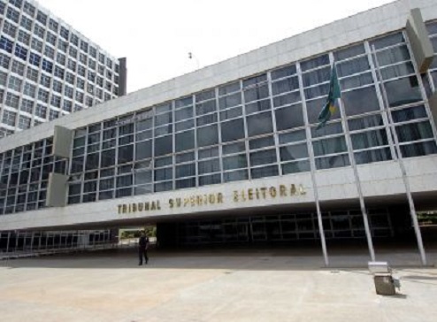 Número de candidaturas femininas é pouco maior que o mínimo exigido por lei