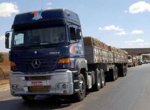Risco de greve: Aumento do diesel eleva 'insatisfação' de caminhoneiros