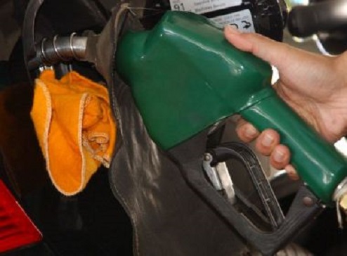 Prévia da inflação vai a 0,93% em março com alta dos combustíveis