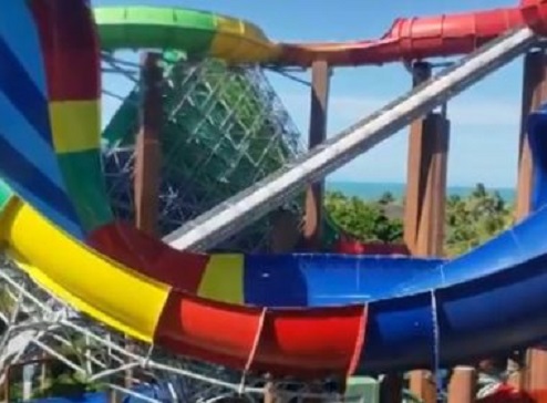 Turista morre ao cair de brinquedo do Beach Park, no Ceará