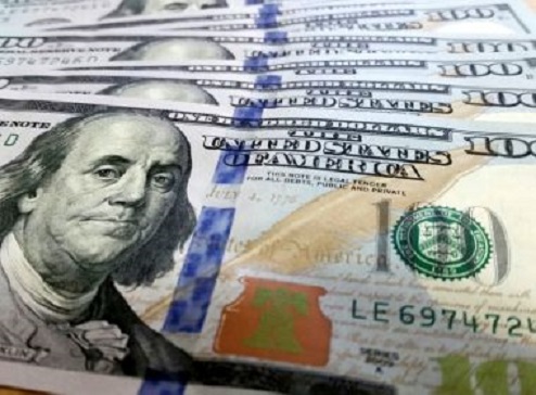 Dólar turismo já é vendido por R$ 5,08 nas compras em casas de câmbio