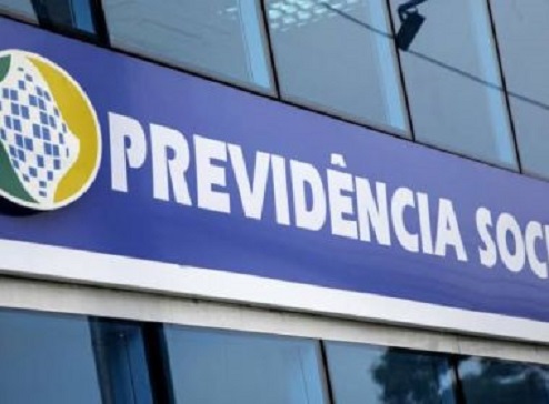 Presidente do STF relembra papel de juízes de senadores em sessão do impeachment