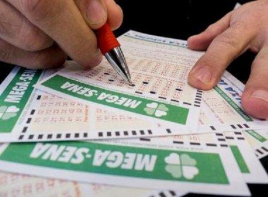 Mega-Sena acumula e pode pagar R$ 60 milhões no sábado; confira os números