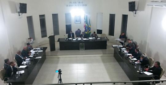 CÂMARA MUNICIPAL DE LIVRAMENTO ENCERRA 1º PERÍODO LEGISLATIVO DE 2015