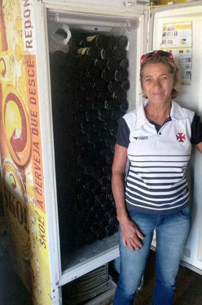 LUZIA JÁ SE ENCONTRA COM SUA BARRACA NO TAQUARI