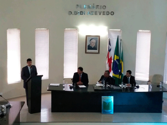 Câmara de Vereadores recebeu visita do Promotor Millen Castro